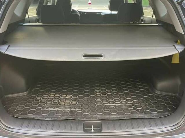 Сірий Хендай Туксон, об'ємом двигуна 2 л та пробігом 125 тис. км за 13600 $, фото 20 на Automoto.ua