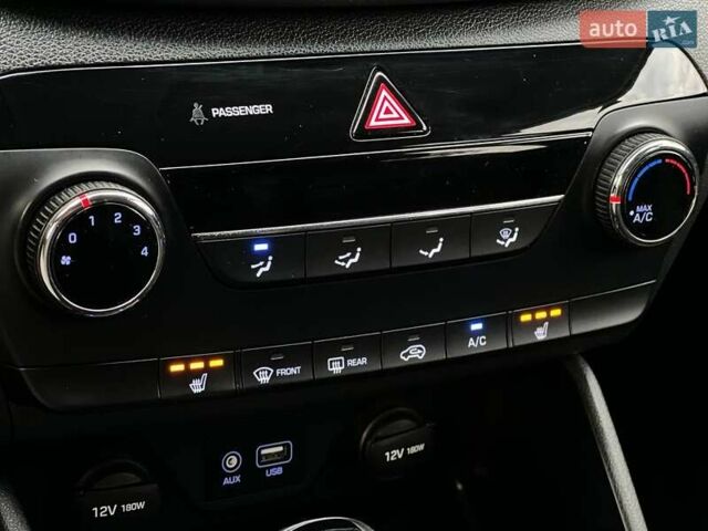 Серый Хендай Туксон, объемом двигателя 1.7 л и пробегом 110 тыс. км за 15490 $, фото 35 на Automoto.ua