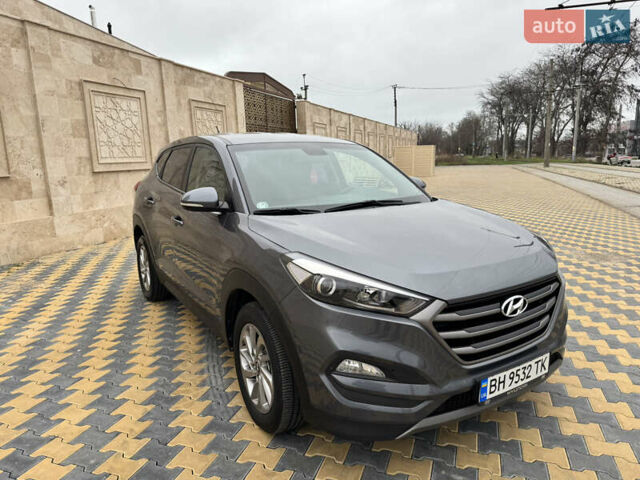 Серый Хендай Туксон, объемом двигателя 2 л и пробегом 183 тыс. км за 16400 $, фото 13 на Automoto.ua