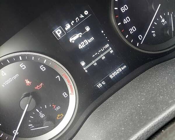 Серый Хендай Туксон, объемом двигателя 2 л и пробегом 93 тыс. км за 20400 $, фото 4 на Automoto.ua