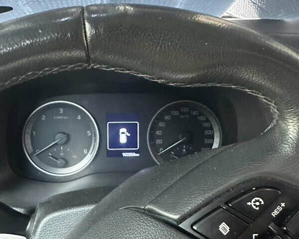 Серый Хендай Туксон, объемом двигателя 2 л и пробегом 166 тыс. км за 20500 $, фото 11 на Automoto.ua