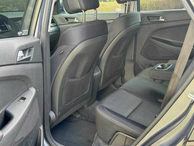 Сірий Хендай Туксон, об'ємом двигуна 1.6 л та пробігом 105 тис. км за 9200 $, фото 11 на Automoto.ua