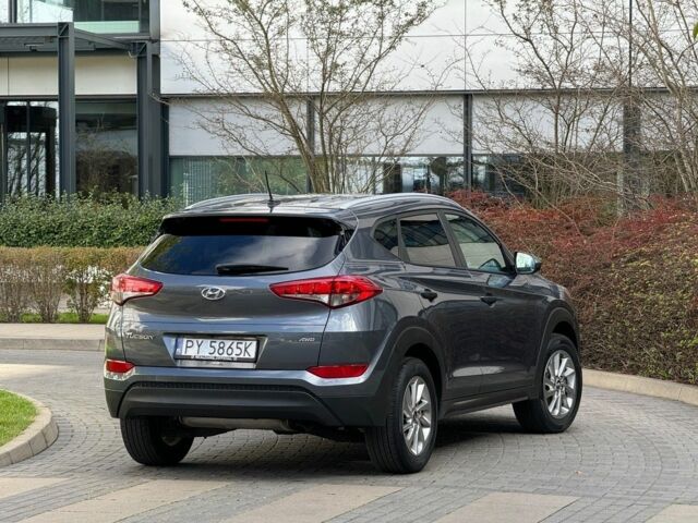 Сірий Хендай Туксон, об'ємом двигуна 1.6 л та пробігом 103 тис. км за 9200 $, фото 9 на Automoto.ua