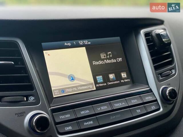 Серый Хендай Туксон, объемом двигателя 1.7 л и пробегом 99 тыс. км за 15490 $, фото 27 на Automoto.ua