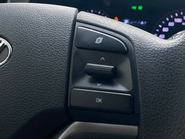 Серый Хендай Туксон, объемом двигателя 1.7 л и пробегом 99 тыс. км за 15500 $, фото 16 на Automoto.ua