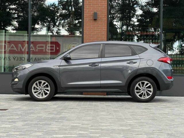 Хендай Туксон 2016 в Киеве на Automoto.ua Серый Хендай Туксон, объемом двигателя 1.7 л и пробегом 134 тыс. км за 15990 $, фото 3 на Automoto.ua