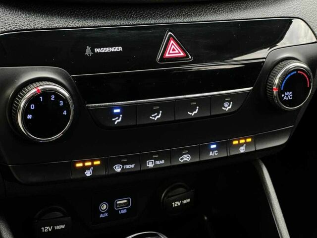 Серый Хендай Туксон, объемом двигателя 1.7 л и пробегом 110 тыс. км за 15990 $, фото 15 на Automoto.ua