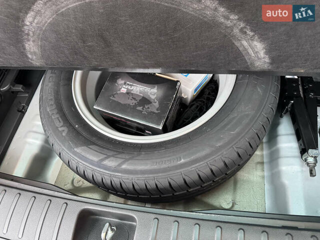 Серый Хендай Туксон, объемом двигателя 2 л и пробегом 85 тыс. км за 19500 $, фото 26 на Automoto.ua