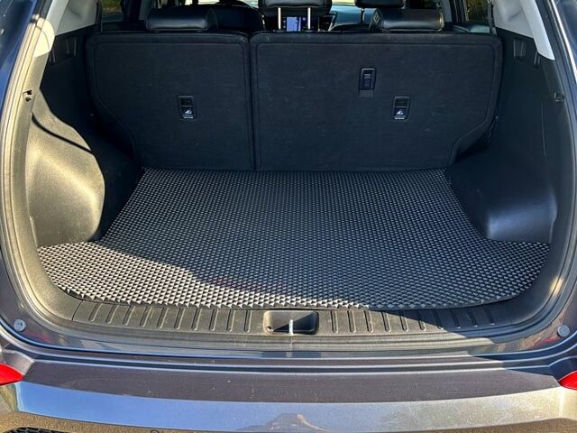 Сірий Хендай Туксон, об'ємом двигуна 2 л та пробігом 186 тис. км за 18200 $, фото 5 на Automoto.ua