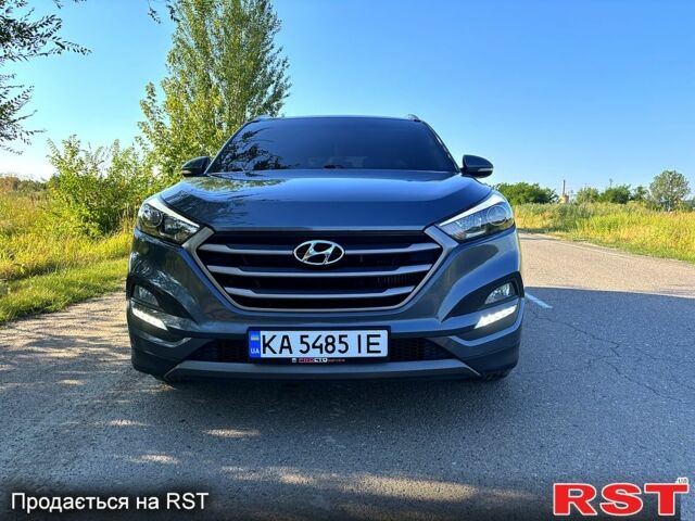 Сірий Хендай Туксон, об'ємом двигуна 2 л та пробігом 186 тис. км за 18200 $, фото 7 на Automoto.ua