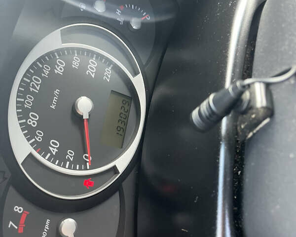 Серый Хендай Туксон, объемом двигателя 2 л и пробегом 192 тыс. км за 7777 $, фото 15 на Automoto.ua