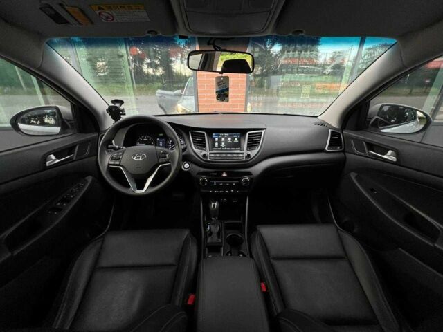 Серый Хендай Туксон, объемом двигателя 1.7 л и пробегом 110 тыс. км за 15990 $, фото 21 на Automoto.ua