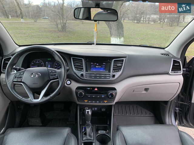 Сірий Хендай Туксон, об'ємом двигуна 1.59 л та пробігом 94 тис. км за 16500 $, фото 16 на Automoto.ua