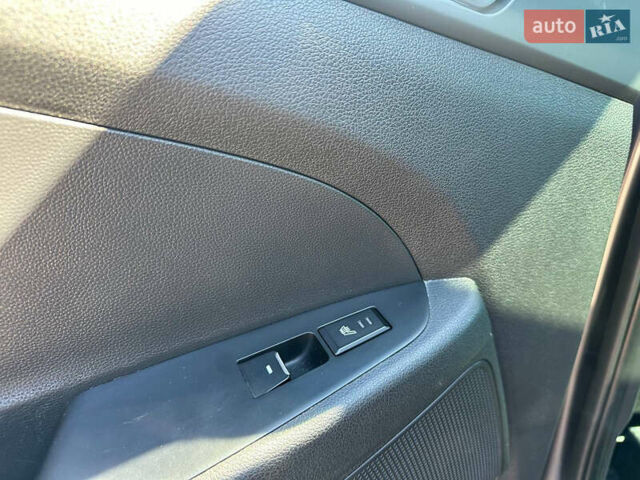 Хендай Туксон 2017 в Киеве на Automoto.ua Серый Хендай Туксон, объемом двигателя 2 л и пробегом 190 тыс. км за 16700 $, фото 30 на Automoto.ua