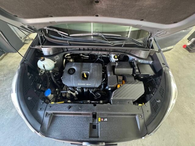 Серый Хендай Туксон, объемом двигателя 2 л и пробегом 65 тыс. км за 21000 $, фото 14 на Automoto.ua