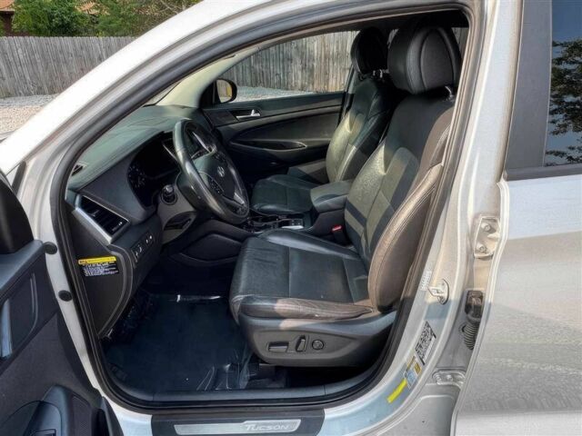 Сірий Хендай Туксон, об'ємом двигуна 1.6 л та пробігом 56 тис. км за 6800 $, фото 8 на Automoto.ua