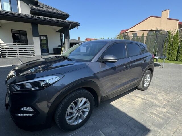 Серый Хендай Туксон, объемом двигателя 2 л и пробегом 65 тыс. км за 21000 $, фото 16 на Automoto.ua