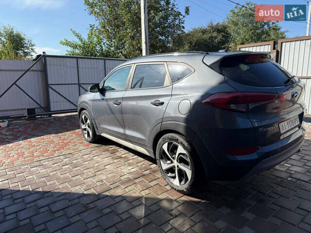 Сірий Хендай Туксон, об'ємом двигуна 1.59 л та пробігом 125 тис. км за 17000 $, фото 2 на Automoto.ua