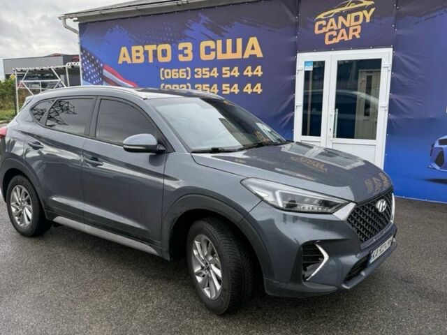 Сірий Хендай Туксон, об'ємом двигуна 2 л та пробігом 92 тис. км за 15200 $, фото 1 на Automoto.ua