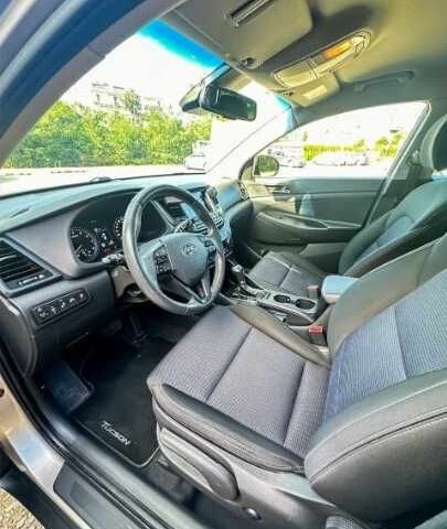 Серый Хендай Туксон, объемом двигателя 2.4 л и пробегом 94 тыс. км за 10700 $, фото 15 на Automoto.ua