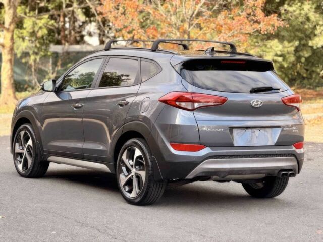 Сірий Хендай Туксон, об'ємом двигуна 1.6 л та пробігом 60 тис. км за 8000 $, фото 3 на Automoto.ua