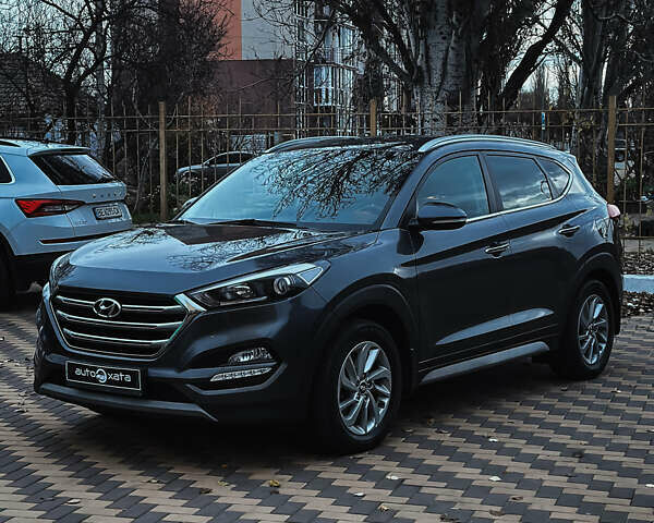 Сірий Хендай Туксон, об'ємом двигуна 1.6 л та пробігом 133 тис. км за 19000 $, фото 2 на Automoto.ua