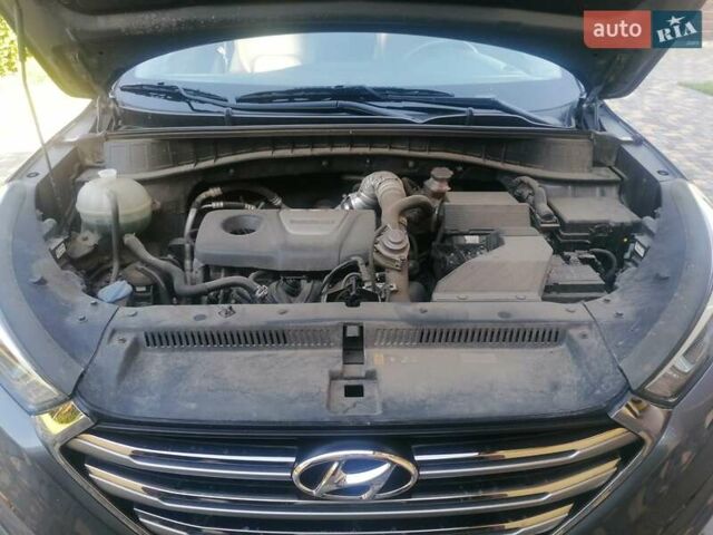 Серый Хендай Туксон, объемом двигателя 1.59 л и пробегом 80 тыс. км за 19000 $, фото 14 на Automoto.ua