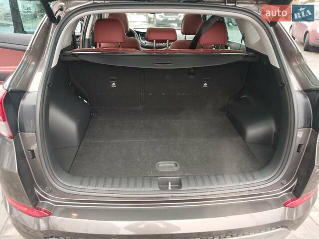Сірий Хендай Туксон, об'ємом двигуна 1.6 л та пробігом 44 тис. км за 17188 $, фото 11 на Automoto.ua