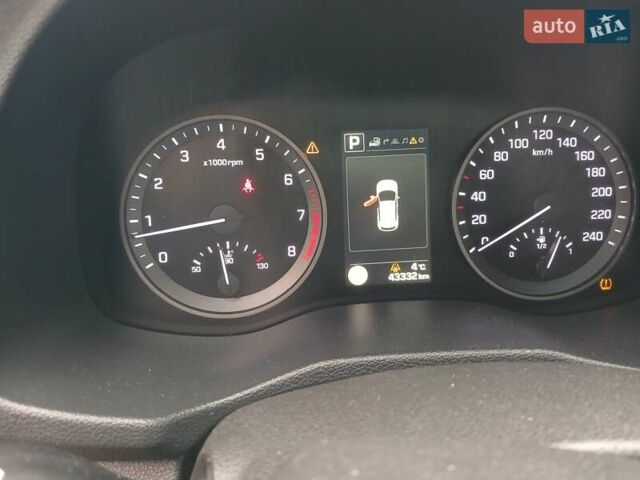 Сірий Хендай Туксон, об'ємом двигуна 1.6 л та пробігом 44 тис. км за 17188 $, фото 8 на Automoto.ua