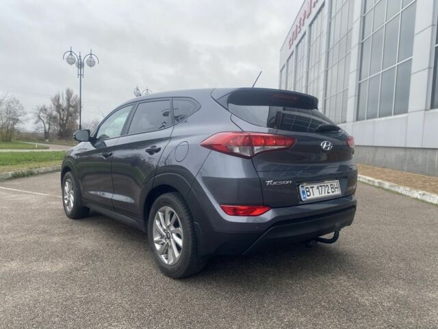 Сірий Хендай Туксон, об'ємом двигуна 2 л та пробігом 123 тис. км за 16000 $, фото 3 на Automoto.ua