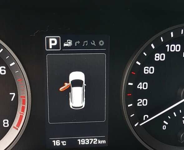 Серый Хендай Туксон, объемом двигателя 2 л и пробегом 19 тыс. км за 25000 $, фото 11 на Automoto.ua