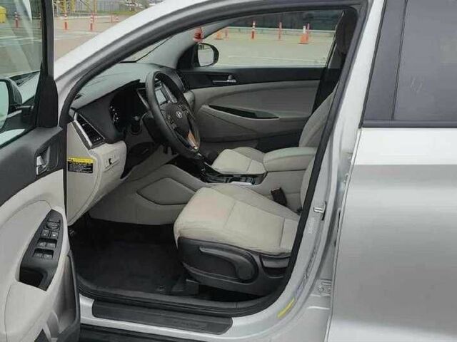 Серый Хендай Туксон, объемом двигателя 0 л и пробегом 75 тыс. км за 9400 $, фото 13 на Automoto.ua