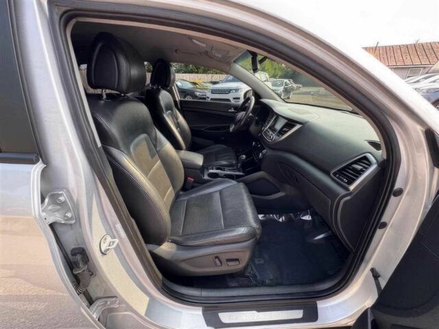 Сірий Хендай Туксон, об'ємом двигуна 1.6 л та пробігом 56 тис. км за 6800 $, фото 10 на Automoto.ua