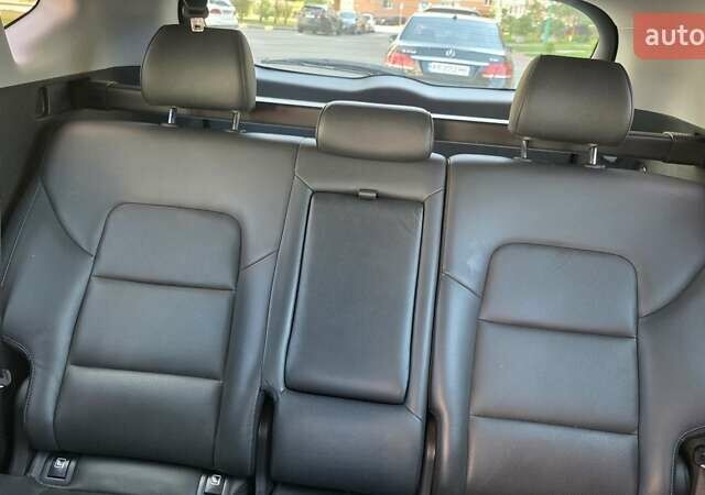Серый Хендай Туксон, объемом двигателя 2 л и пробегом 137 тыс. км за 18900 $, фото 3 на Automoto.ua