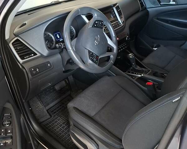 Хендай Туксон 2017 в Виннице на Automoto.ua Серый Хендай Туксон, объемом двигателя 2 л и пробегом 153 тыс. км за 14500 $, фото 6 на Automoto.ua