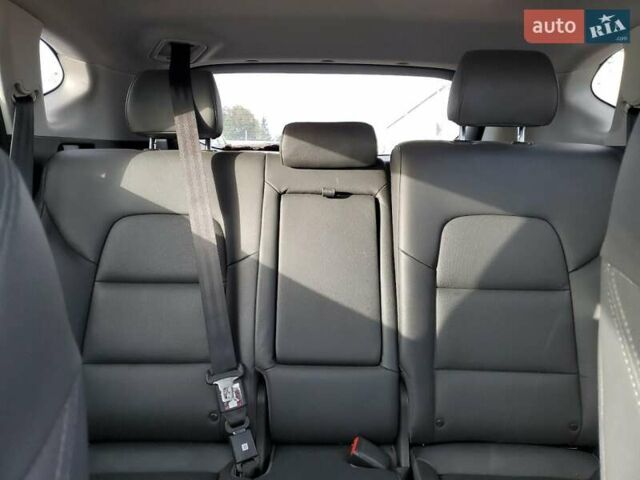 Хендай Туксон 2017 в Киеве на Automoto.ua Серый Хендай Туксон, объемом двигателя 2 л и пробегом 95 тыс. км за 2000 $, фото 9 на Automoto.ua