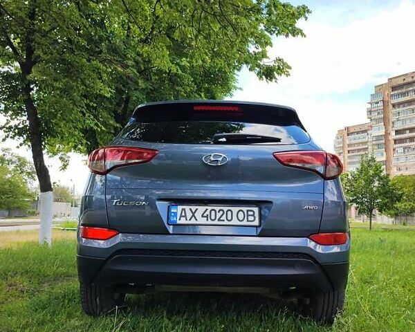 Сірий Хендай Туксон, об'ємом двигуна 2 л та пробігом 60 тис. км за 18200 $, фото 6 на Automoto.ua