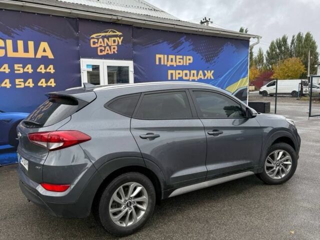 Сірий Хендай Туксон, об'ємом двигуна 2 л та пробігом 92 тис. км за 15200 $, фото 2 на Automoto.ua