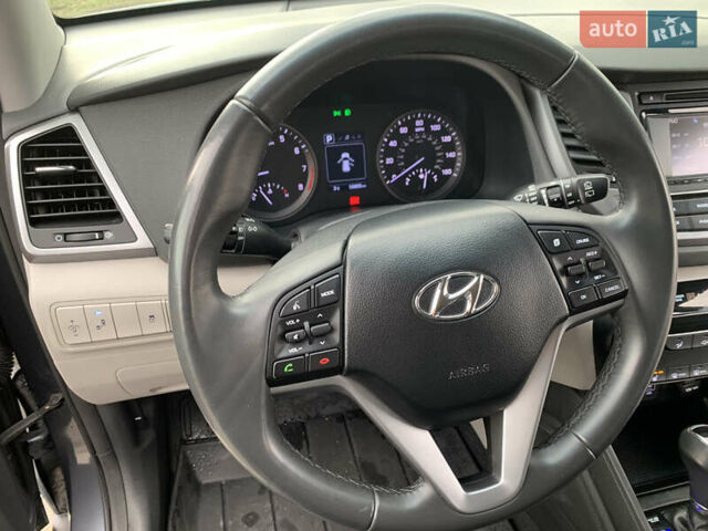 Сірий Хендай Туксон, об'ємом двигуна 1.59 л та пробігом 94 тис. км за 16500 $, фото 14 на Automoto.ua