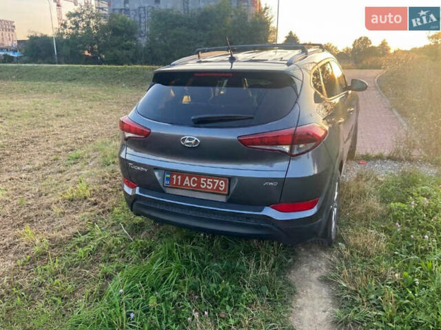 Хендай Туксон 2017 в Киеве на Automoto.ua Серый Хендай Туксон, объемом двигателя 2 л и пробегом 98 тыс. км за 12999 $, фото 2 на Automoto.ua