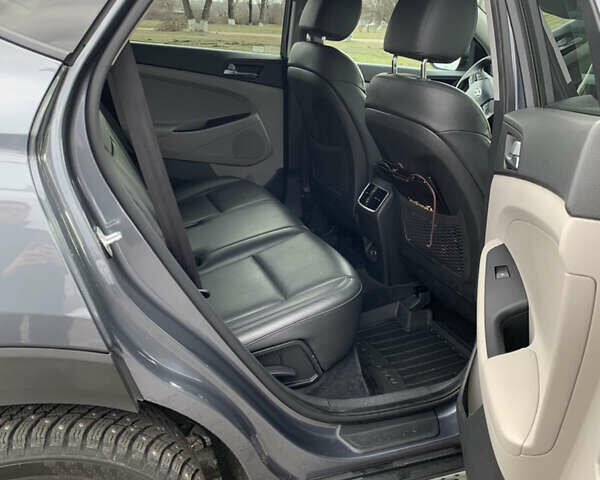 Сірий Хендай Туксон, об'ємом двигуна 1.59 л та пробігом 94 тис. км за 16500 $, фото 18 на Automoto.ua