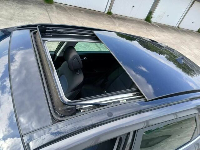 Сірий Хендай Туксон, об'ємом двигуна 1.7 л та пробігом 117 тис. км за 15300 $, фото 4 на Automoto.ua