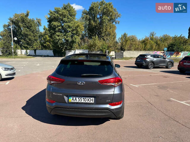 Хендай Туксон 2017 в Киеве на Automoto.ua Серый Хендай Туксон, объемом двигателя 2 л и пробегом 190 тыс. км за 16700 $, фото 5 на Automoto.ua