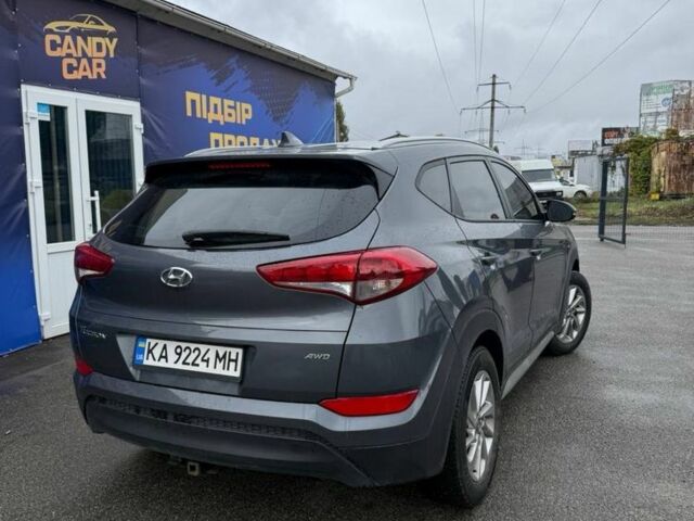 Сірий Хендай Туксон, об'ємом двигуна 2 л та пробігом 92 тис. км за 15200 $, фото 3 на Automoto.ua