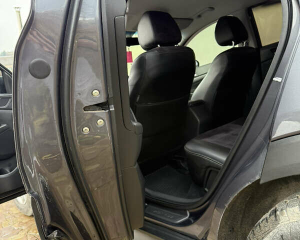Сірий Хендай Туксон, об'ємом двигуна 2 л та пробігом 170 тис. км за 16900 $, фото 5 на Automoto.ua