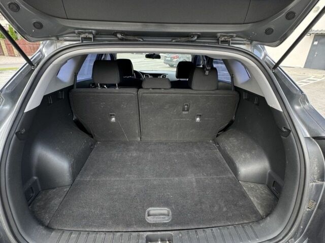 Серый Хендай Туксон, объемом двигателя 2 л и пробегом 65 тыс. км за 21000 $, фото 12 на Automoto.ua