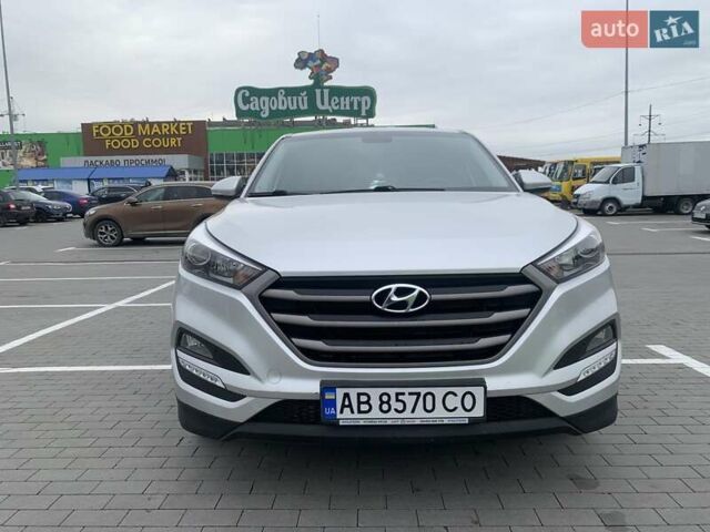 Сірий Хендай Туксон, об'ємом двигуна 2 л та пробігом 189 тис. км за 16900 $, фото 1 на Automoto.ua