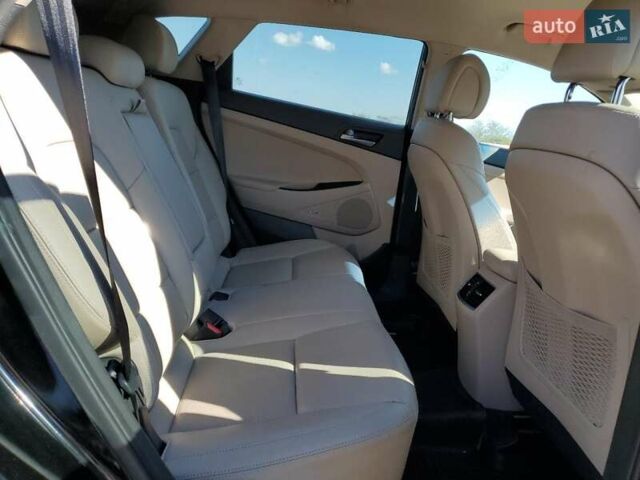 Сірий Хендай Туксон, об'ємом двигуна 1.6 л та пробігом 160 тис. км за 2700 $, фото 10 на Automoto.ua