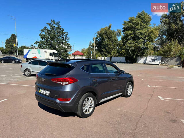 Хендай Туксон 2017 в Киеве на Automoto.ua Серый Хендай Туксон, объемом двигателя 2 л и пробегом 190 тыс. км за 16700 $, фото 4 на Automoto.ua