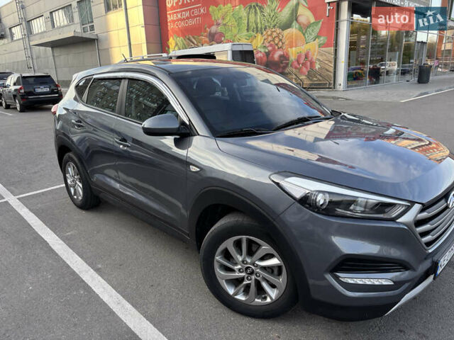 Сірий Хендай Туксон, об'ємом двигуна 2 л та пробігом 38 тис. км за 17000 $, фото 2 на Automoto.ua